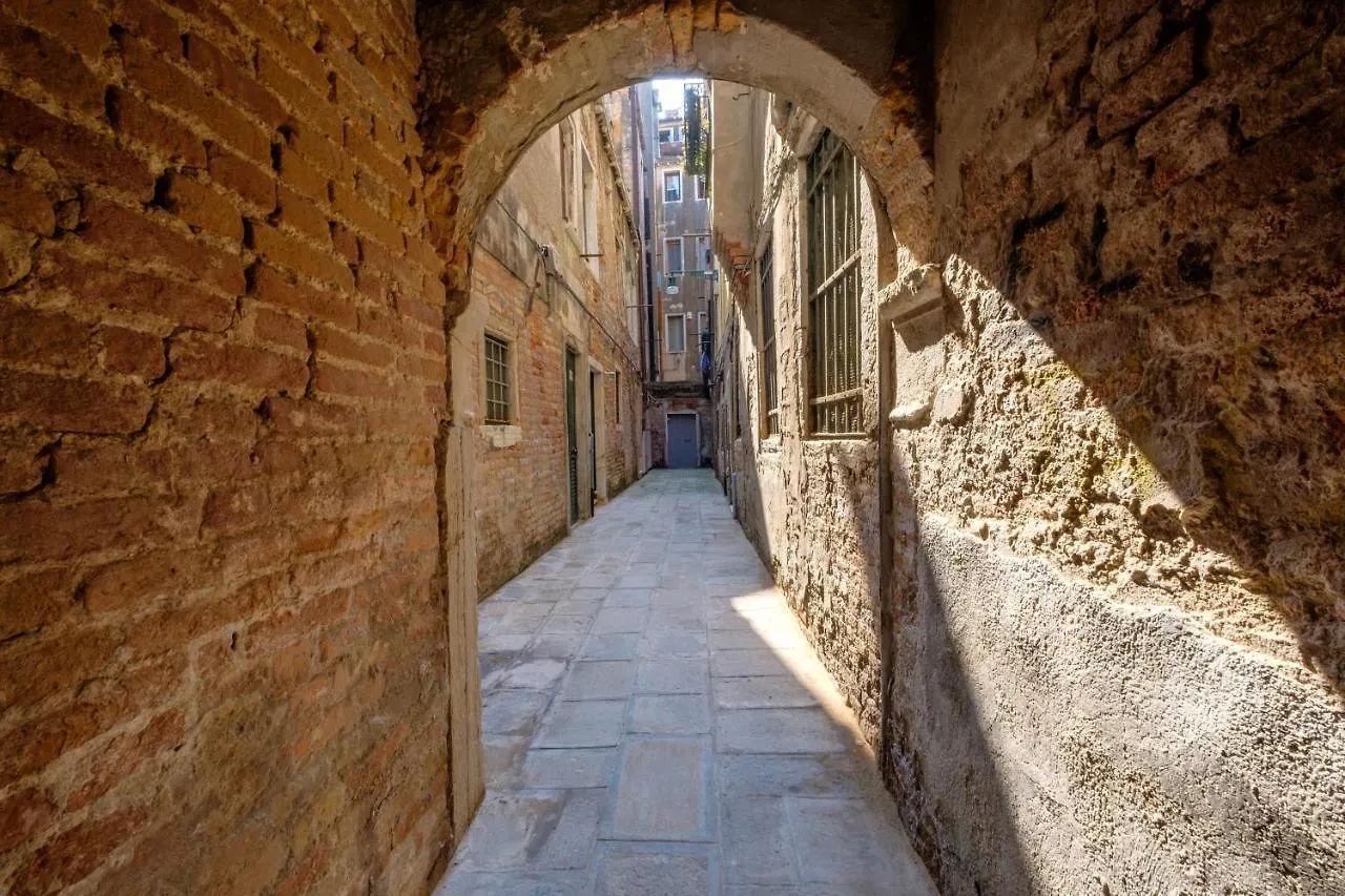 The Lion'S House Apt3 Apartment Venice